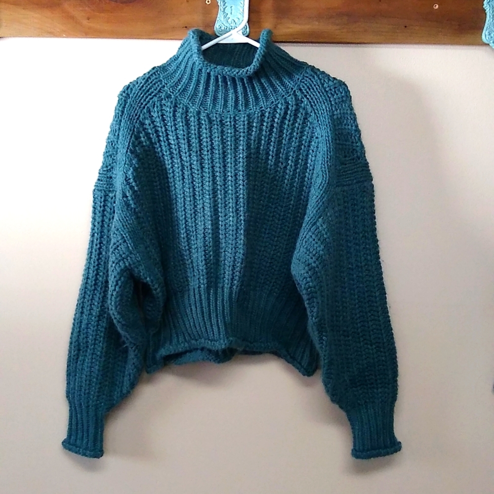 H&M Medium blue/ green super warm sweater